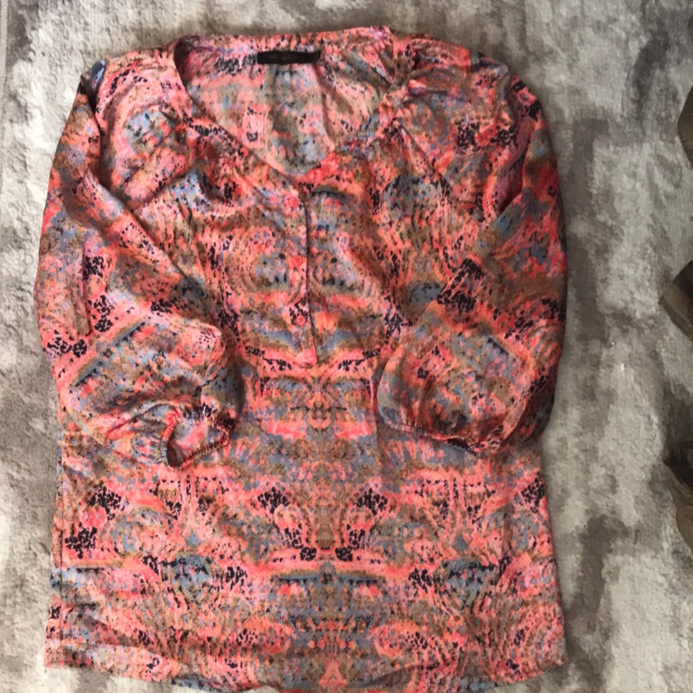 Pink💗 multi colored blouse.
